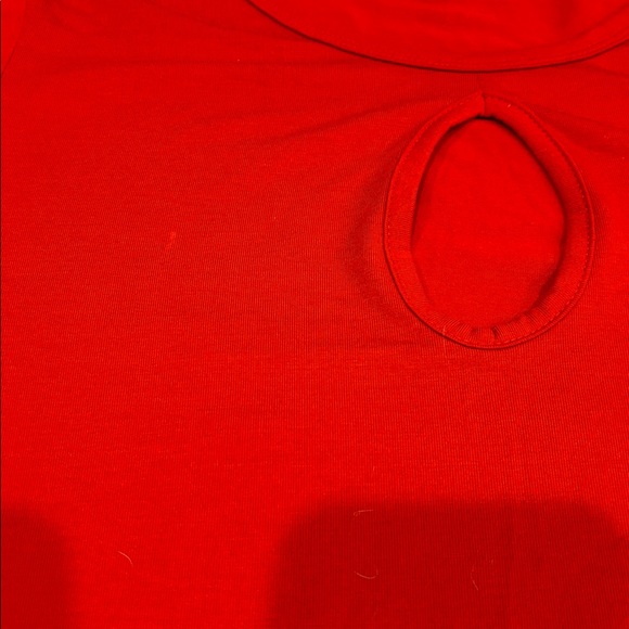 Guess Key Hole Top - Picture 3 of 10